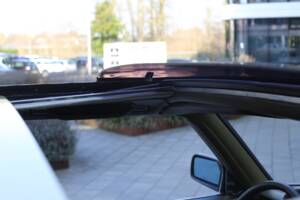 Bild 27/76 von Mercedes-Benz 280 SE (1977)