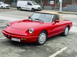 Image 10/50 of Alfa Romeo 2.0 Spider (1991)