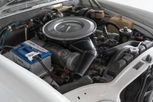 Bild 37/39 von Mercedes-Benz 280 SE 3,5 (1970)