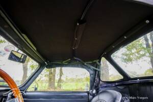 Image 48/60 of Triumph Spitfire Mk III (1970)