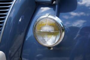 Image 17/43 of Citroën 2 CV Sahara 4x4 (1964)