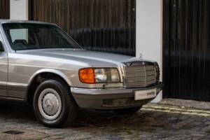 Bild 30/50 von Mercedes-Benz 500 SEL (1984)