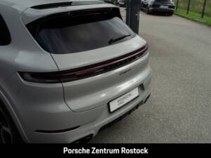 Obraz 31/33 pojazdu Porsche Cayenne E-Hybrid (1900)