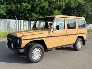 Immagine 1/8 di Mercedes-Benz 230 G (long) (1983)