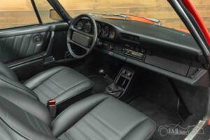 Bild 11/19 von Porsche 911 Carrera 3.2 (1985)