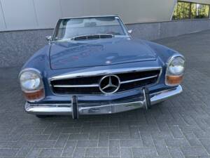 Image 4/36 of Mercedes-Benz 280 SL (1971)