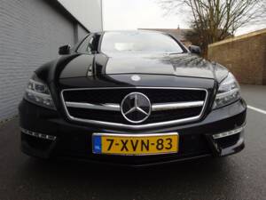 Image 7/97 of Mercedes-Benz CLS 63 AMG S 4MATIC (2013)