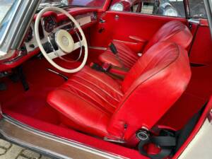 Image 8/16 de Mercedes-Benz 250 SL (1967)