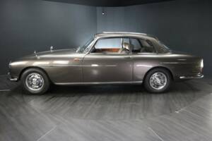 Image 4/50 de Bristol 411 Mk. I (1970)