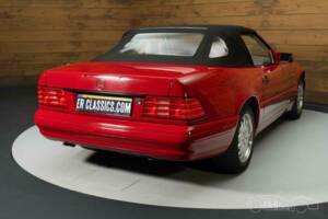 Image 15/19 of Mercedes-Benz SL 320 (1996)