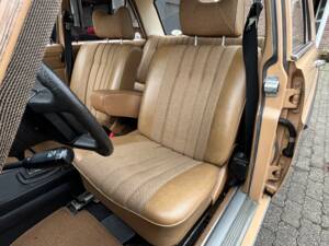 Imagen 27/81 de Mercedes-Benz 240 D 3,0 (1976)