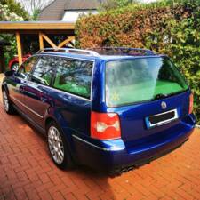 Bild 2/15 von Volkswagen Passat Variant 4.0 W8 (2003)