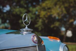 Image 34/50 of Mercedes-Benz 220 a (1956)