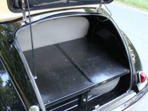 Image 21/21 de Morris Minor MM Tourer (1950)