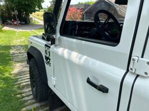 Bild 27/46 von Land Rover Defender 130 Double Cab (1998)