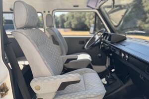 Bild 18/37 von Volkswagen T3 Caravelle 1.9 (1989)
