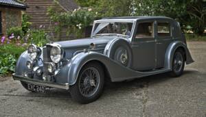 Image 9/50 of Alvis 4.3 Liter Saloon (1940)