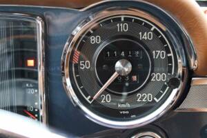 Afbeelding 15/41 van Mercedes-Benz 280 SL (1969)