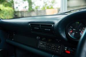 Image 25/50 of Porsche 911 Turbo LE (1989)