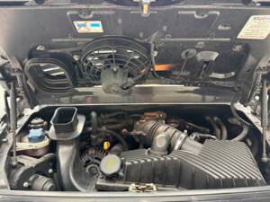 Bild 35/35 von Porsche 911 Carrera 4S (2003)