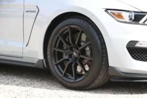 Image 26/50 of Ford Mustang Shelby GT 350 (2017)