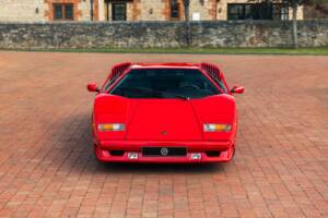 Bild 2/32 von Lamborghini Countach 25 Anniversary (1990)