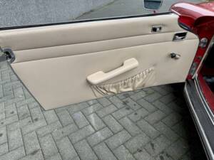 Image 36/36 de Mercedes-Benz 280 SL (1968)