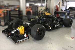 Bild 14/28 von Tyrrell 017 (1988)