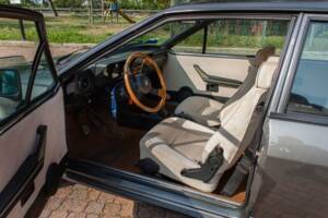 Afbeelding 5/10 van Alfa Romeo GTV 2.0 (1981)