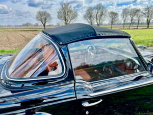 Image 13/25 of Triumph TR 250 (1968)