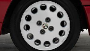 Image 11/15 of Alfa Romeo 2.0 Spider (1991)
