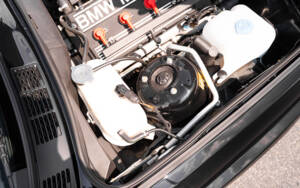 Image 81/91 of BMW M3 Sport Evo (1990)