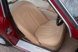 Image 31/50 of TVR Vixen Series 1 (1968)