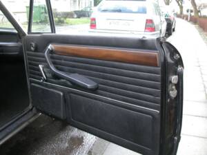 Image 27/55 de BMW 2002 (1975)