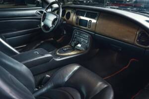 Image 11/15 of Jaguar XKR "Silverstone" (2000)