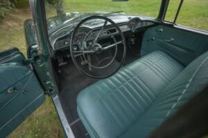 Image 2/8 of Chevrolet Bel Air Hardtop Coupe (1956)