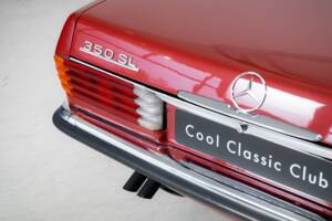 Image 29/38 of Mercedes-Benz 350 SL (1973)