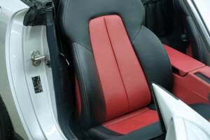 Immagine 26/50 di Mercedes-Benz SLK 230 Kompressor (1996)