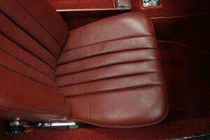 Bild 25/50 von Mercedes-Benz 250 SE (1968)