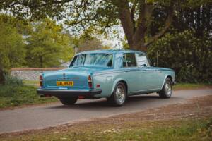 Image 29/42 of Rolls-Royce Silver Shadow II (1977)