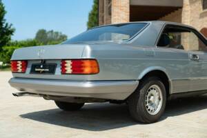 Image 20/50 of Mercedes-Benz 380 SEC (1982)