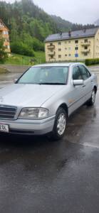 Image 1/5 of Mercedes-Benz C 250 Diesel (1995)
