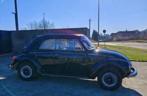 Bild 4/35 von Volkswagen Käfer 1303 LS (1975)