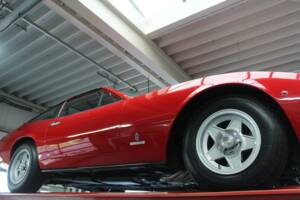 Image 8/50 of Ferrari 365 GTB&#x2F;4 Daytona (1971)