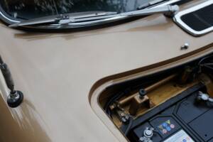 Image 16/50 de Volvo 1800 E (1972)