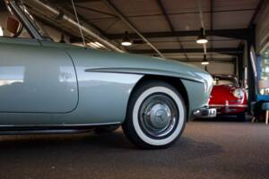Image 9/28 of Mercedes-Benz 190 SL (1960)