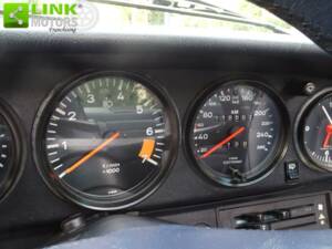 Afbeelding 20/23 van Porsche 911 Carrera 3.2 (WTL) (1988)