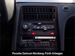 Image 35/46 of Porsche 928 S (1985)