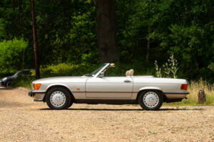 Imagen 5/50 de Mercedes-Benz 300 SL (1989)