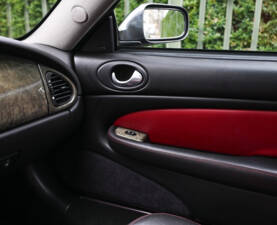 Bild 37/42 von Jaguar XKR (2003)